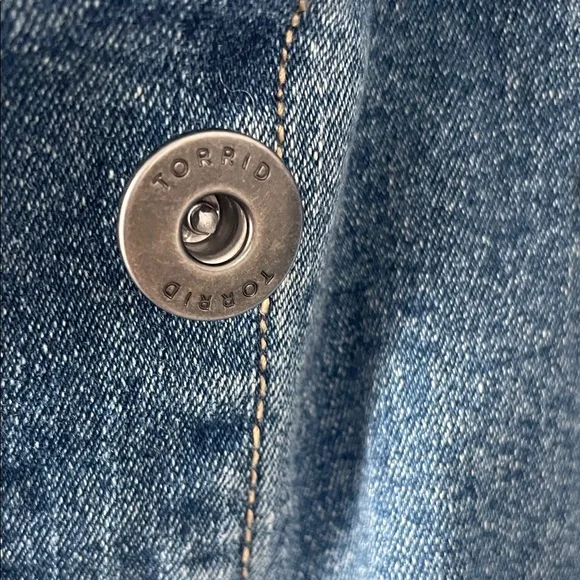 Torrid Classic Blue Jean Jacket 98%cotton - Picture 5 of 13